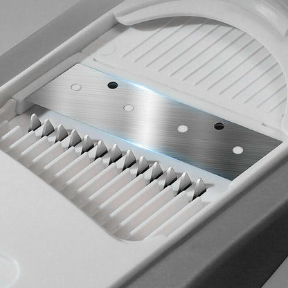 Detalle de la cuchilla de la mandolina vertical